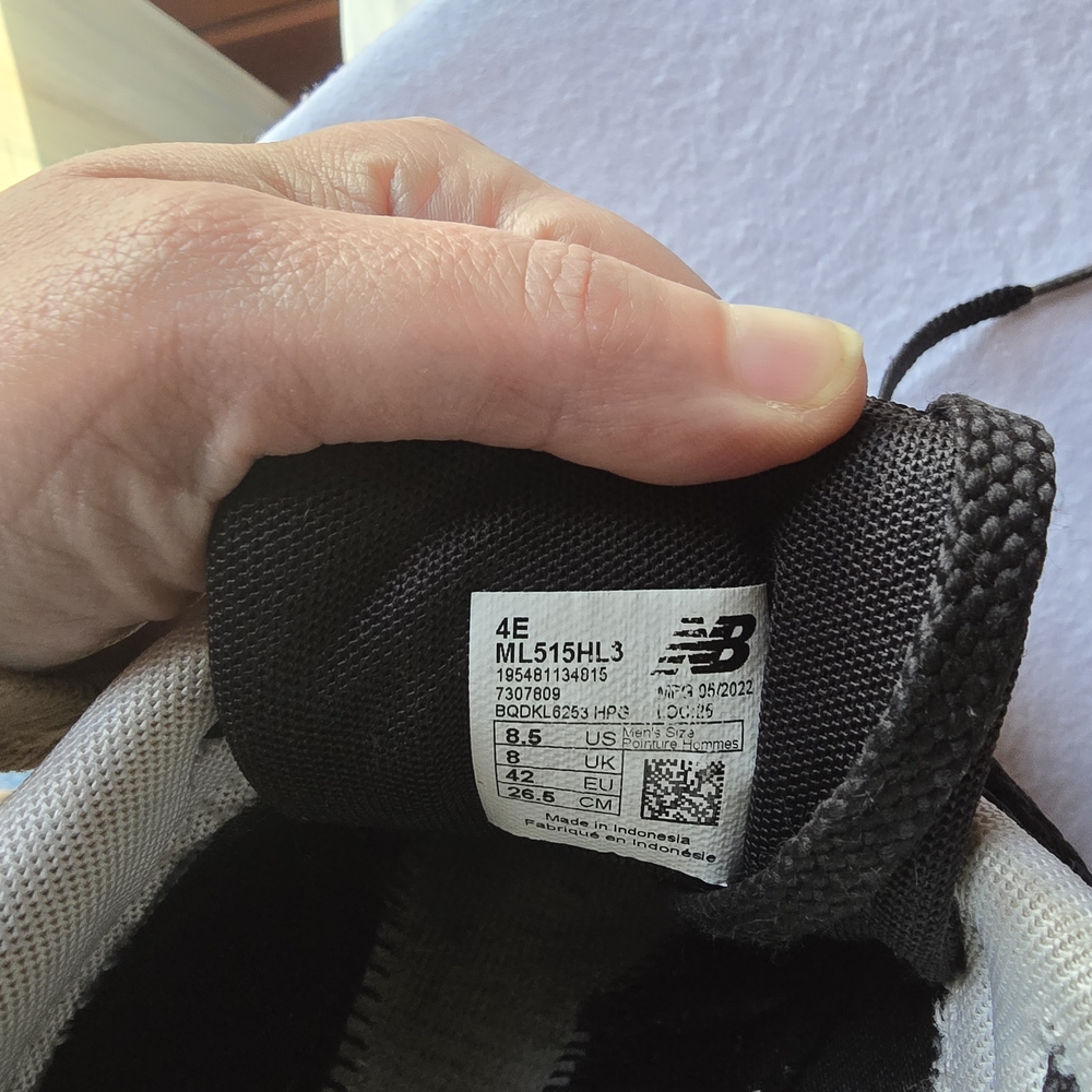 New Balance Black and White Sneakers - Picture 3 of 4